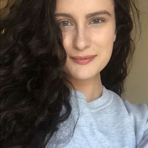 Meet your Posher, Leah